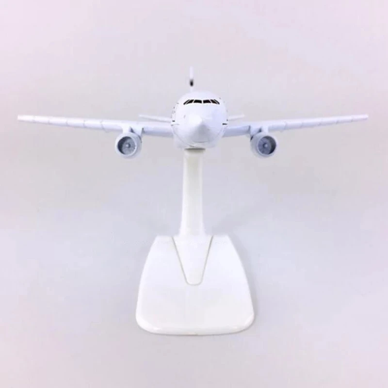 El Al Boeing 777 Model 16cm Diecast Replica 5 El Al Boeing 777 Model 16cm Diecast Replica - Image 5