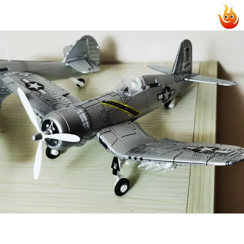 WWII Fighter Model Kit 1/48 Scale Set 2 WWII Fighter Model Kit 1/48 Scale Set - Image 2