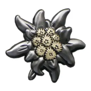 Retro Elegant Edelweiss Badge Pin