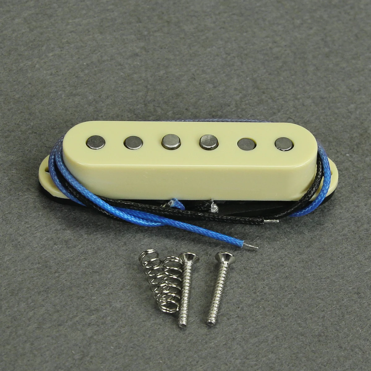 Vintage Cream Alnico 5 SSS Guitar Pickups Set 5 Vintage Cream Alnico 5 SSS Guitar Pickups Set - Image 5