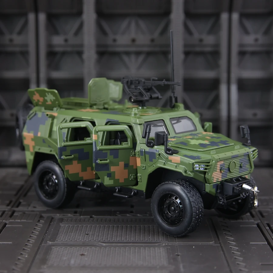 1:32 Scale Military Armored Vehicle Diecast Model 3 1:32 Scale Military Armored Vehicle Diecast Model - Image 3