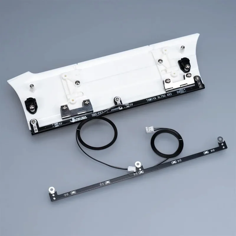 1:14 Scale LED Side Skirt Lights for Tamiya FH16XL 750 2 1:14 Scale LED Side Skirt Lights for Tamiya FH16XL 750 - Image 2