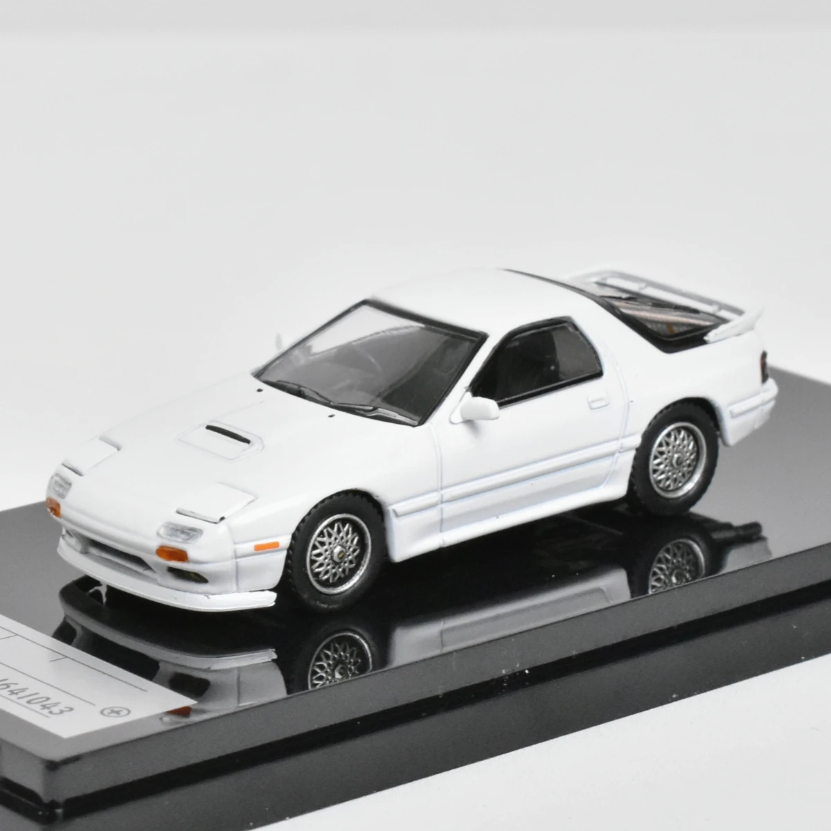 Mazda Infini 1:64 Diecast Model in White 8 Mazda Infini 1:64 Diecast Model in White - Image 8