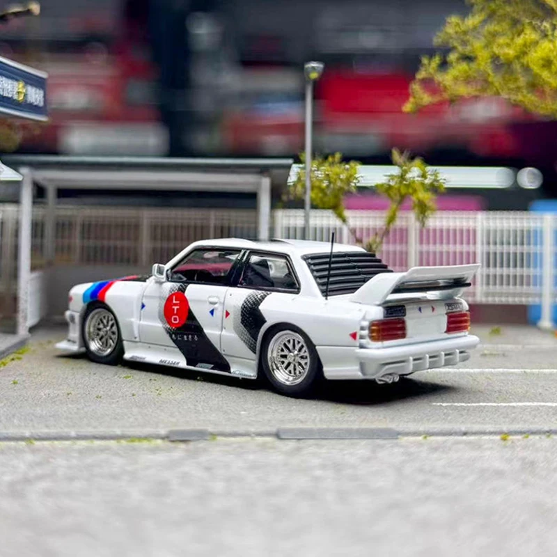 1/64 BMW E30 M3 Diecast Model with Decals 6 1/64 BMW E30 M3 Diecast Model with Decals - Image 6