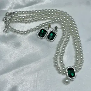 Sbd095f3ee937473c80081261c39f837cH