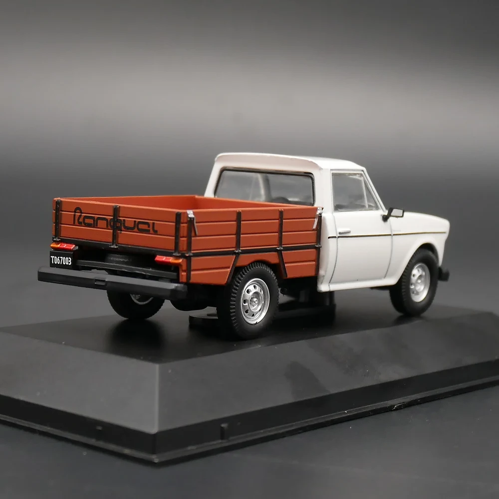 RANQUEL PICK UP 1989 Diecast Model 1:43 Scale 4 RANQUEL PICK UP 1989 Diecast Model 1:43 Scale - Image 4