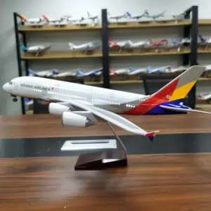 Asiana Airlines Airbus A380 Model 1:130 7 Sbe2ac4869ab642508a8a5ad23bb8c355T