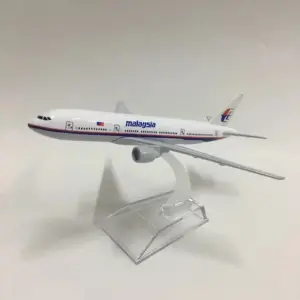 Malaysia Airlines Boeing 777 Model 1/400 Scale 9 Sbe64324c1a8e4aab8aa4b47ae95be362y