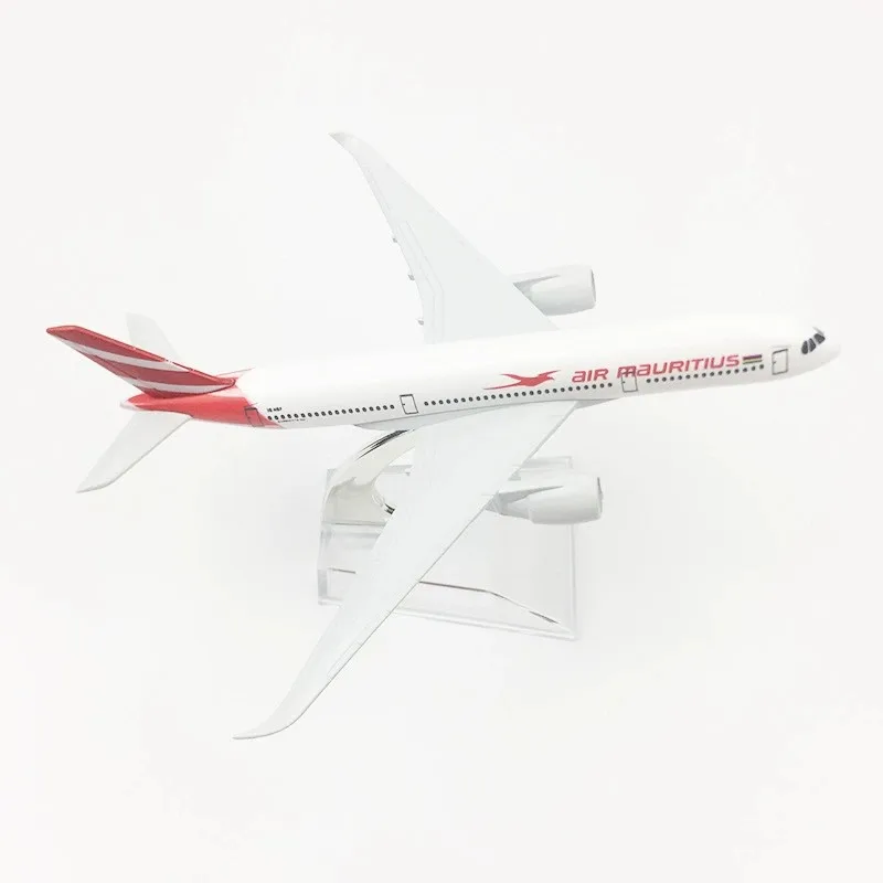 Airbus A350 Mauritius Airways Diecast Model 1:400 Scale 4 Airbus A350 Mauritius Airways Diecast Model 1:400 Scale - Image 4
