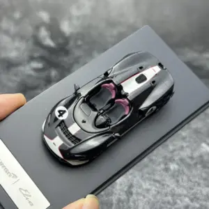 McLaren Elva M1A 1/64 Diecast Model with Gulf Livery 7 Sc11d167a63754b9190ad69b29bbb7431t