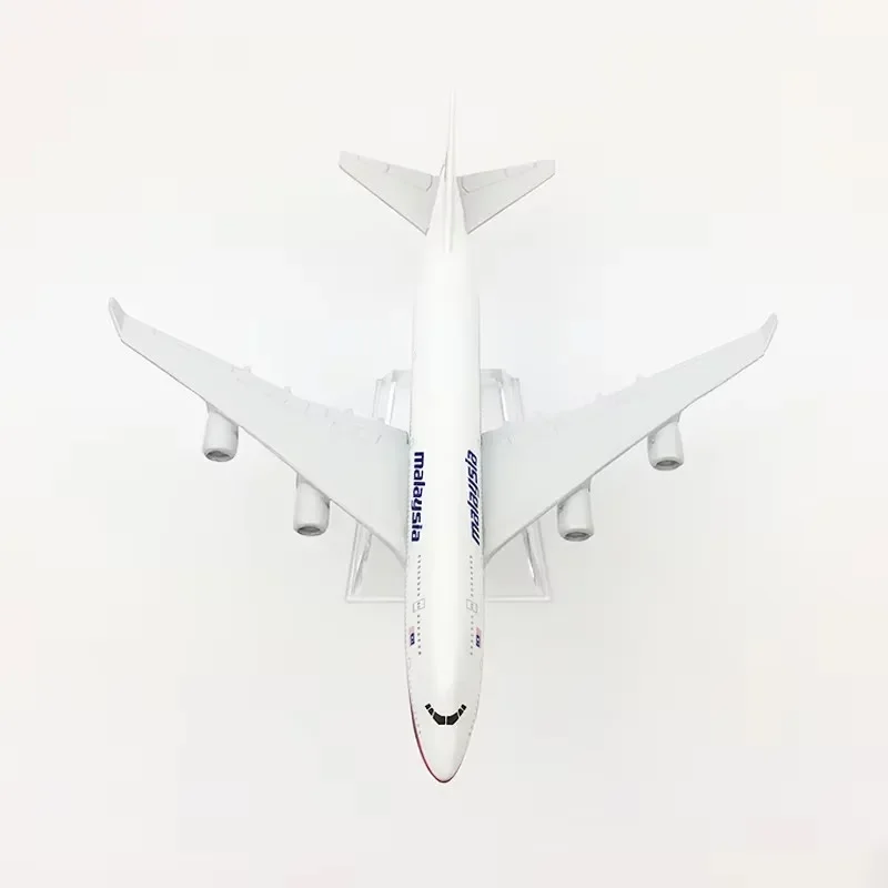 Malaysia Airlines Boeing 747 Miniature Model 1/400 6 Malaysia Airlines Boeing 747 Miniature Model 1/400 - Image 6