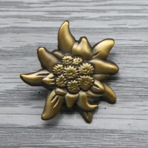 Retro Elegant Edelweiss Badge Pin 16 Sc29c191ffa21492294a9c6c5f114715bN