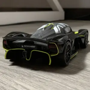 Aston Martin Valkyrie 1:24 Scale Diecast Model 11 Sc3a8e3b98eb9427ca6b2a64a6d7f1f1fL