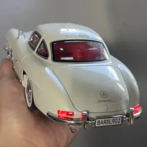 1:18 Mercedes-Benz 300SL Diecast Model 14 Sc3a93a305aab41e39edb0ace04b7e7399