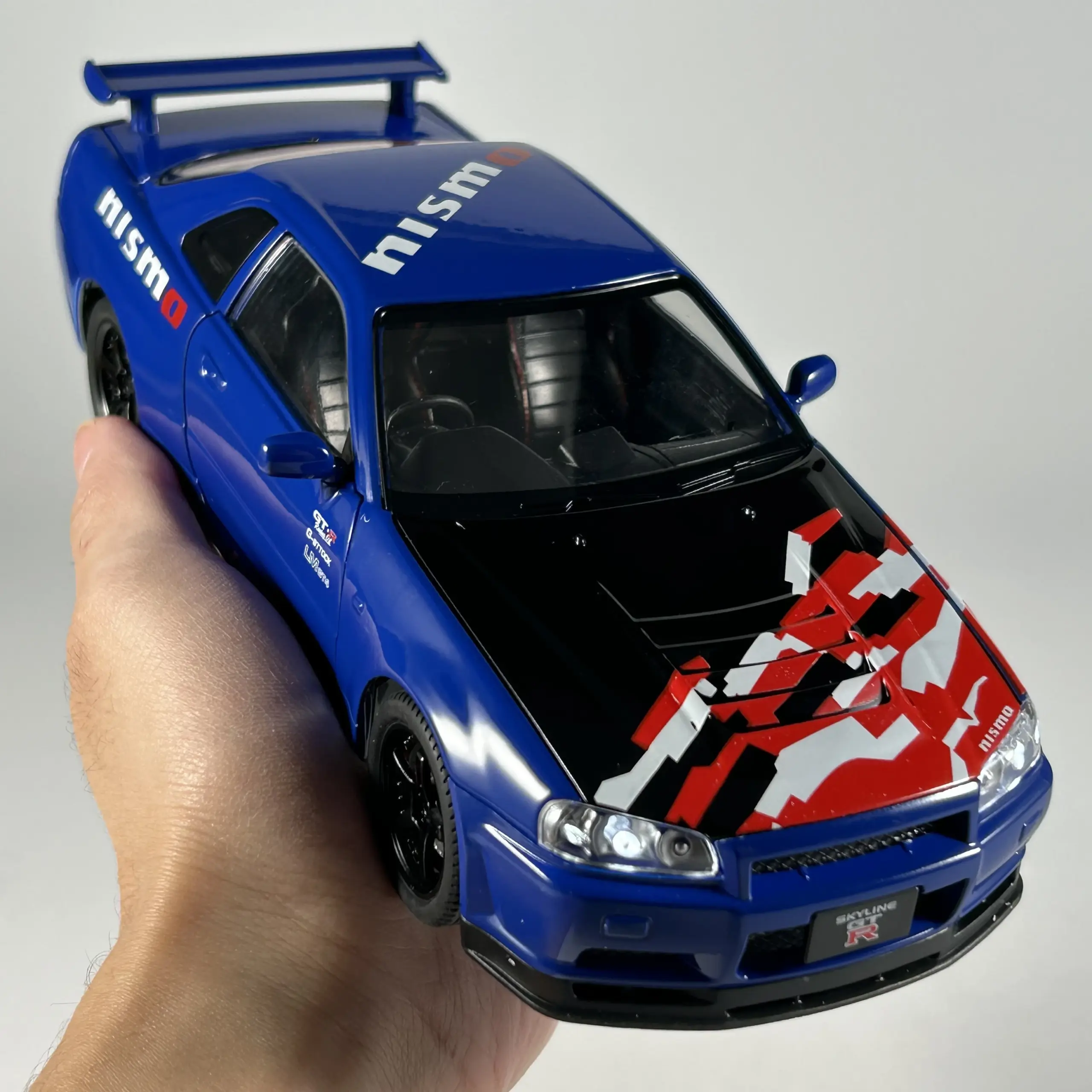 1:24 Scale Nissan GTR R34 Diecast Model Car 5 1:24 Scale Nissan GTR R34 Diecast Model Car - Image 5
