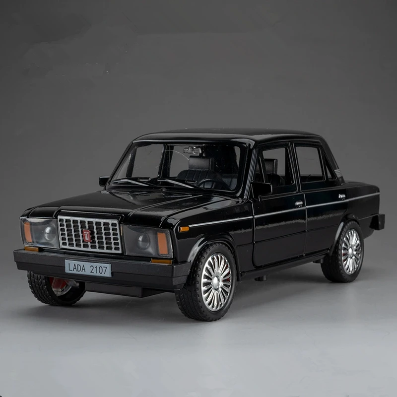 1/18 LADA 2107 Diecast Model Car 8 1/18 LADA 2107 Diecast Model Car - Image 8