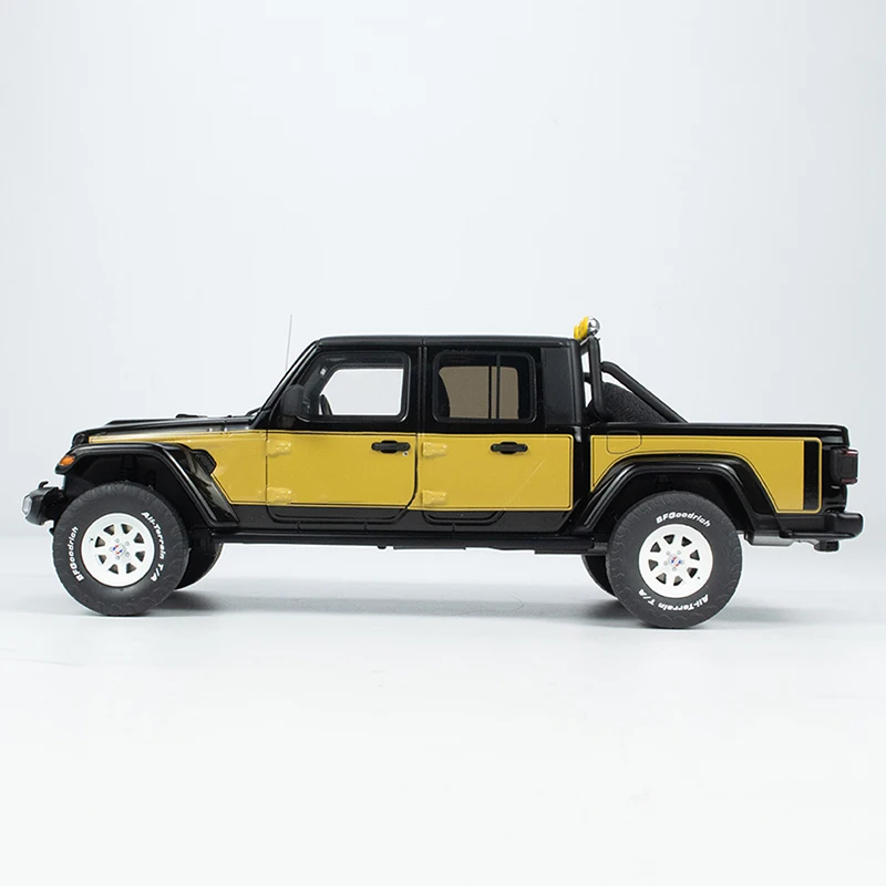 1:18 Scale Jeep Gladiator Resin Diecast Model 2 1:18 Scale Jeep Gladiator Resin Diecast Model - Image 2