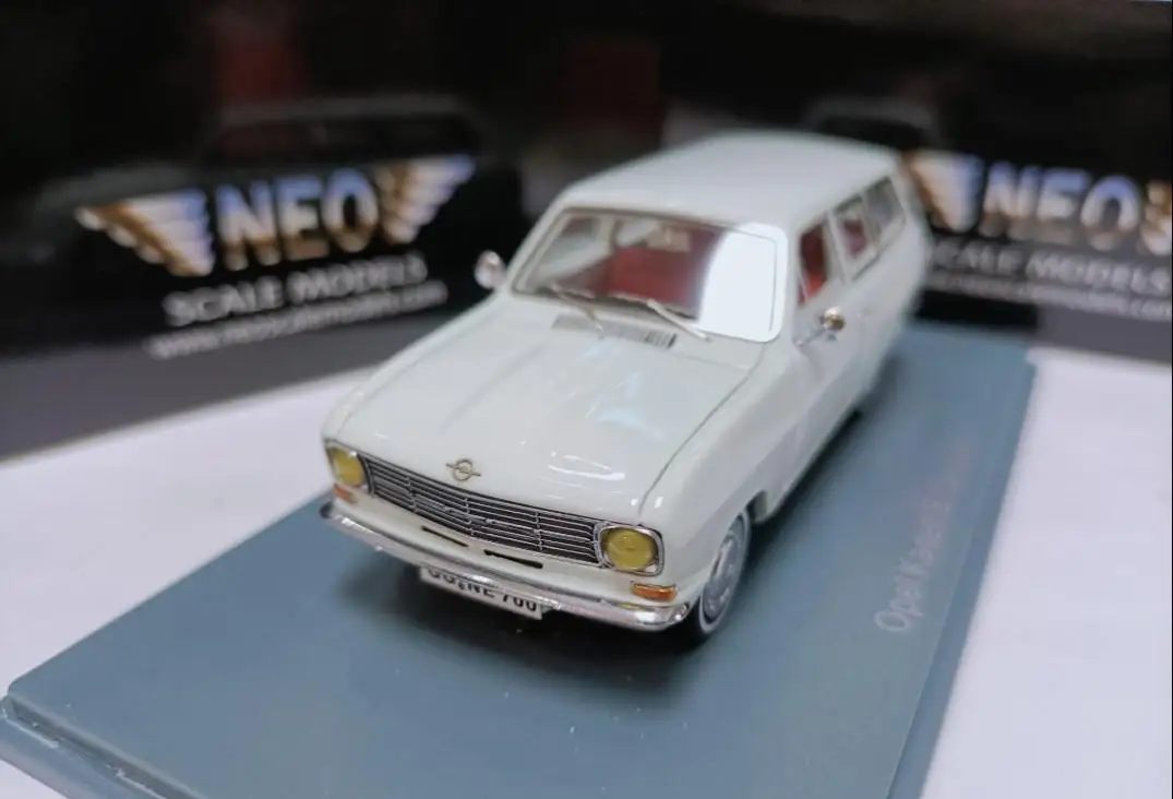 Vintage 1971 Opel Kadett B Caravan Diecast Model 4 Vintage 1971 Opel Kadett B Caravan Diecast Model - Image 4