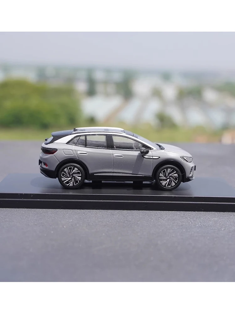 1:43 Volkswagen ID.4 Crozz Diecast Model 4 1:43 Volkswagen ID.4 Crozz Diecast Model - Image 4