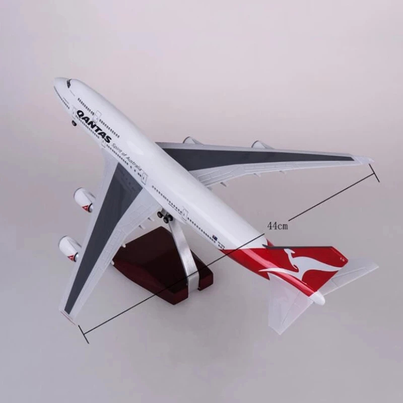 Qantas Airline Miniature Aircraft Collection 6 Qantas Airline Miniature Aircraft Collection - Image 6