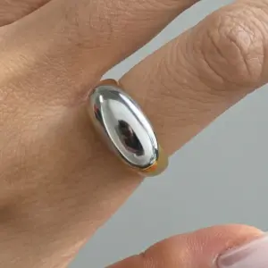 Sc5a061dd88dd434395f6a934a2180899H