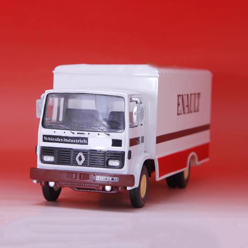 Renault RVI Service Truck Diecast Replica Model 2 Renault RVI Service Truck Diecast Replica Model - Image 2