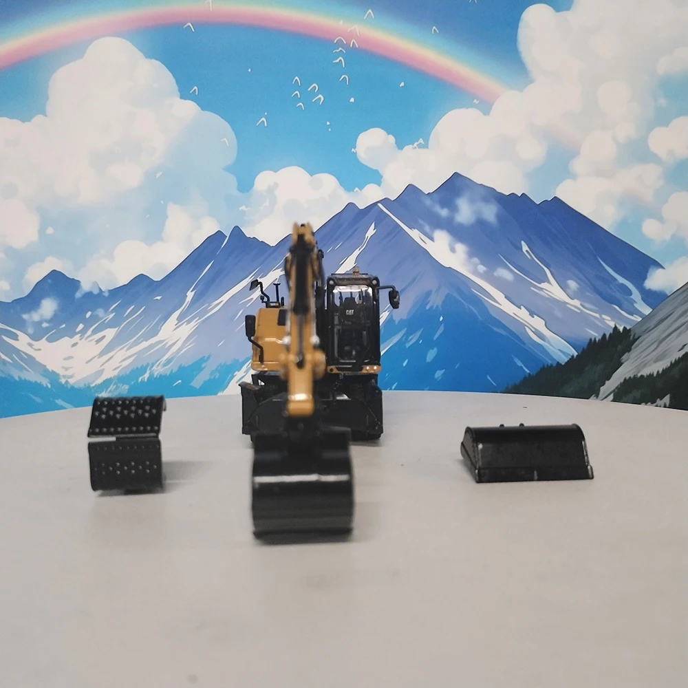 1:50 Scale CAT M318 Excavator Model 5 1:50 Scale CAT M318 Excavator Model - Image 5