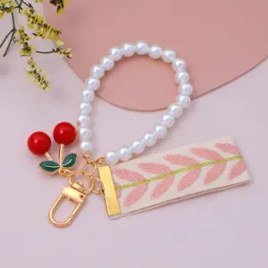 Pearl Chain Keychain with Cherry Charm 16 Sc75f2382917242eaa476c55782c4004fb