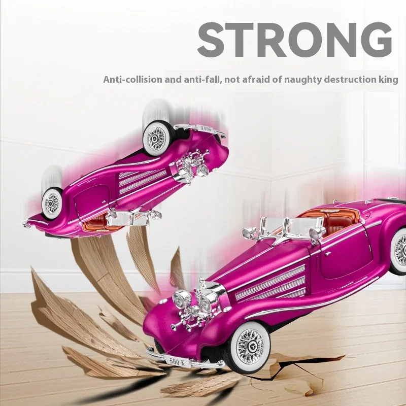 Silver Diecast Classic Car Model 1:24 Scale 4 Silver Diecast Classic Car Model 1:24 Scale - Image 4