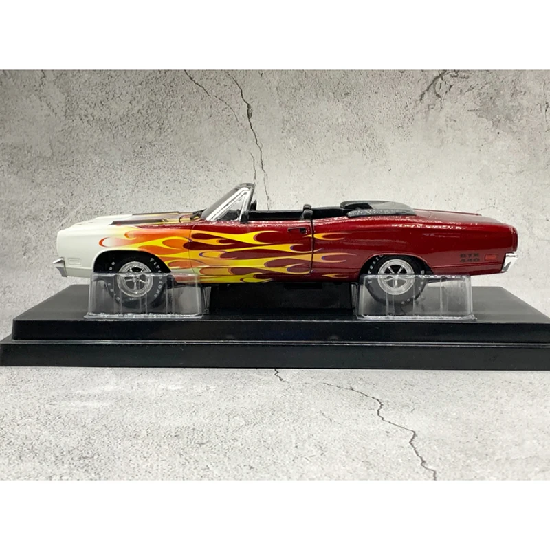 1969 Plymouth GTX 440 Diecast Model Replica 2 1969 Plymouth GTX 440 Diecast Model Replica - Image 2