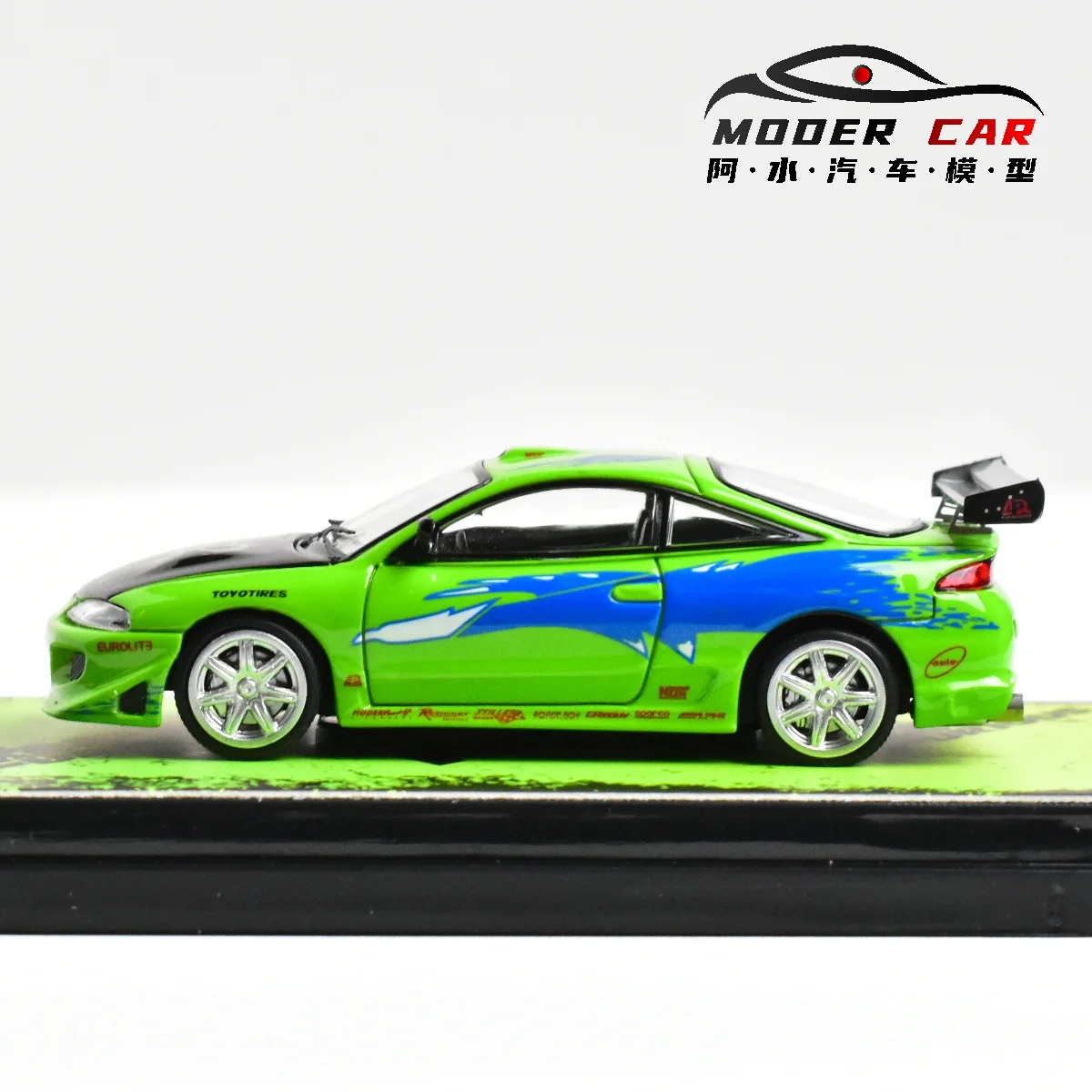 Transcend 1:64 Diecast Racing Car Model 3 Transcend 1:64 Diecast Racing Car Model - Image 3