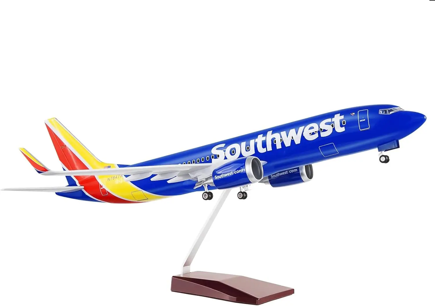 Southwest Airlines Boeing 737 Model Plane 1/85 2 Southwest Airlines Boeing 737 Model Plane 1/85 - Image 2