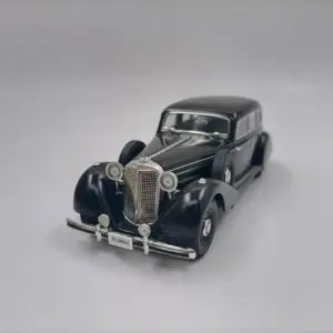 1:43 Classic Luxury Car Model Diecast 11 Sc9c5db663d574bf68e0b122aa0583f42J