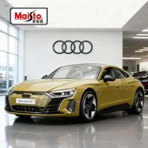 Maisto RS E-tron GT 1:25 Diecast Model Car 13 Sca46ad8e82b04f9792c2d4feeae015061