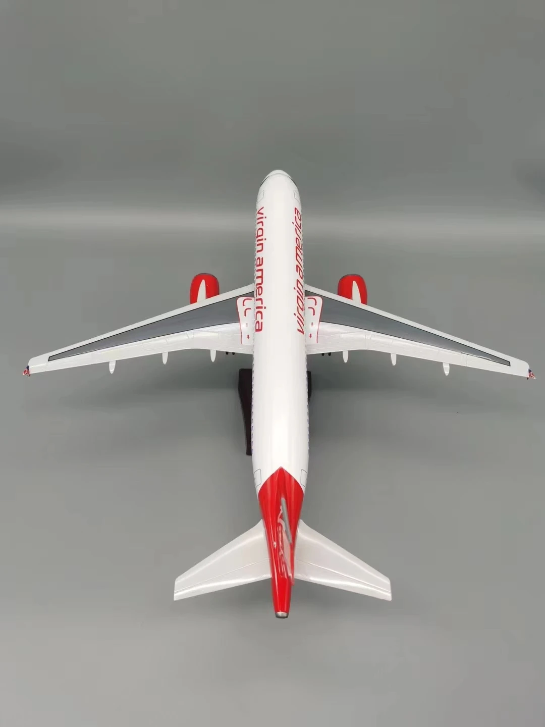 Virgin America Airbus A320 Model for Collectors 2 Virgin America Airbus A320 Model for Collectors - Image 2