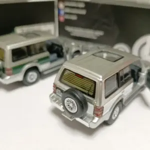 Scaled Mitsubishi Pajero Model for Collectors 6 Scce2f110b4ef4944b31e814aa4423fa1L