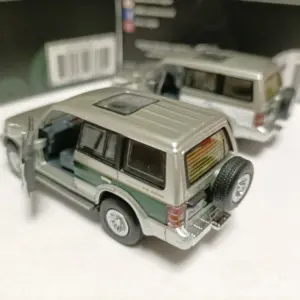 Scaled Mitsubishi Pajero Model for Collectors 7 Scd3275c7904346d9a0704fad64bae880p