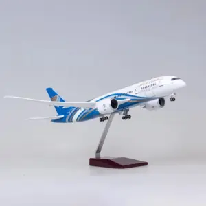 Oman Air Boeing 787 1/130 Scale Model 11 Scd4a3ee8c9e04ca4804e0752628c628eu