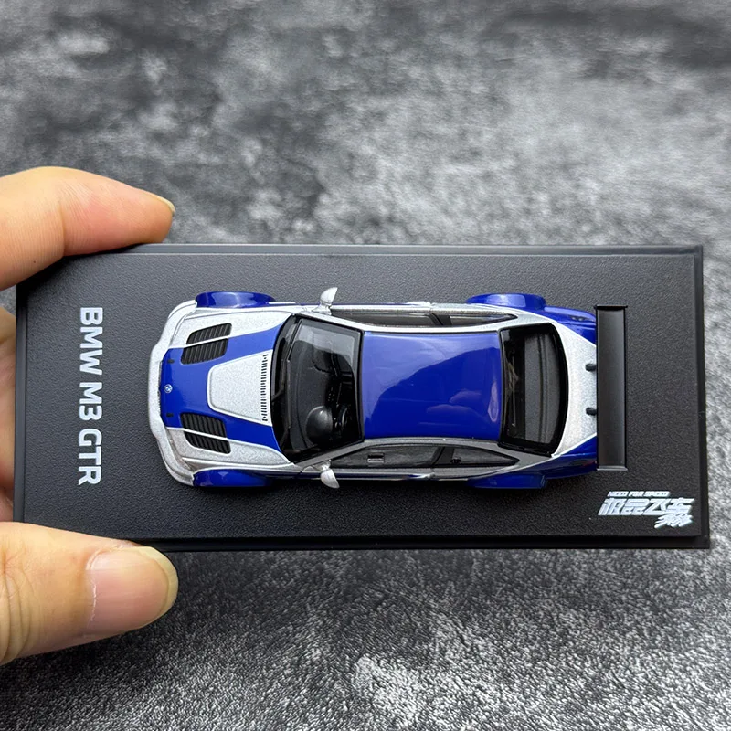 Blue BMW M3 GTR E46 Diecast Model Car 1:64 4 Blue BMW M3 GTR E46 Diecast Model Car 1:64 - Image 4