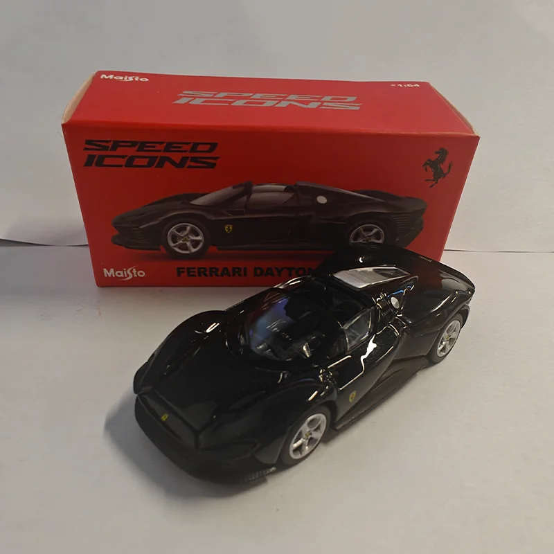 Ferrari 812 Competizione 1:64 Diecast Model 3 Ferrari 812 Competizione 1:64 Diecast Model - Image 3