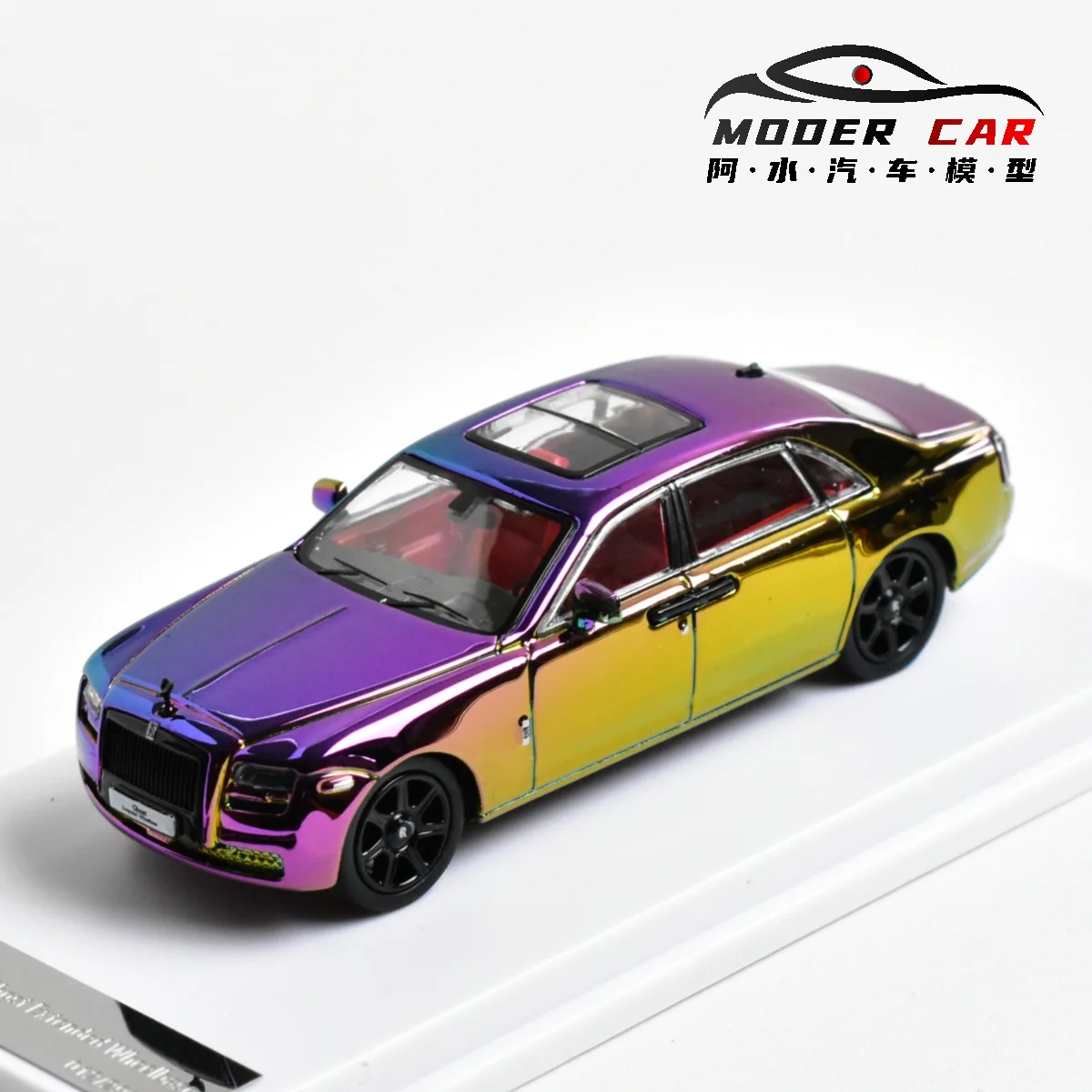 Vibrant Green Diecast Model Car for Collectors 2 Vibrant Green Diecast Model Car for Collectors - Image 2