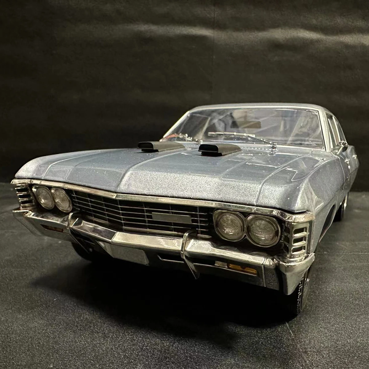 Greenlight 1967 Chevrolet Impala Model, 1/18 Scale 3 Greenlight 1967 Chevrolet Impala Model, 1/18 Scale - Image 3