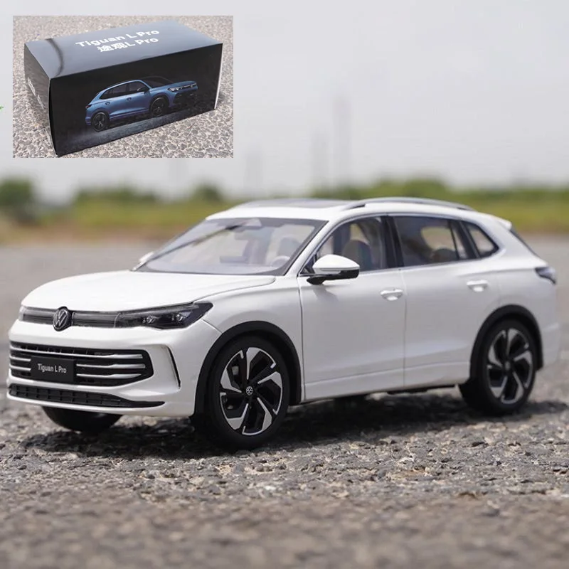 2025 VW Tiguan L PRO 1:18 Diecast Model 8 2025 VW Tiguan L PRO 1:18 Diecast Model - Image 8