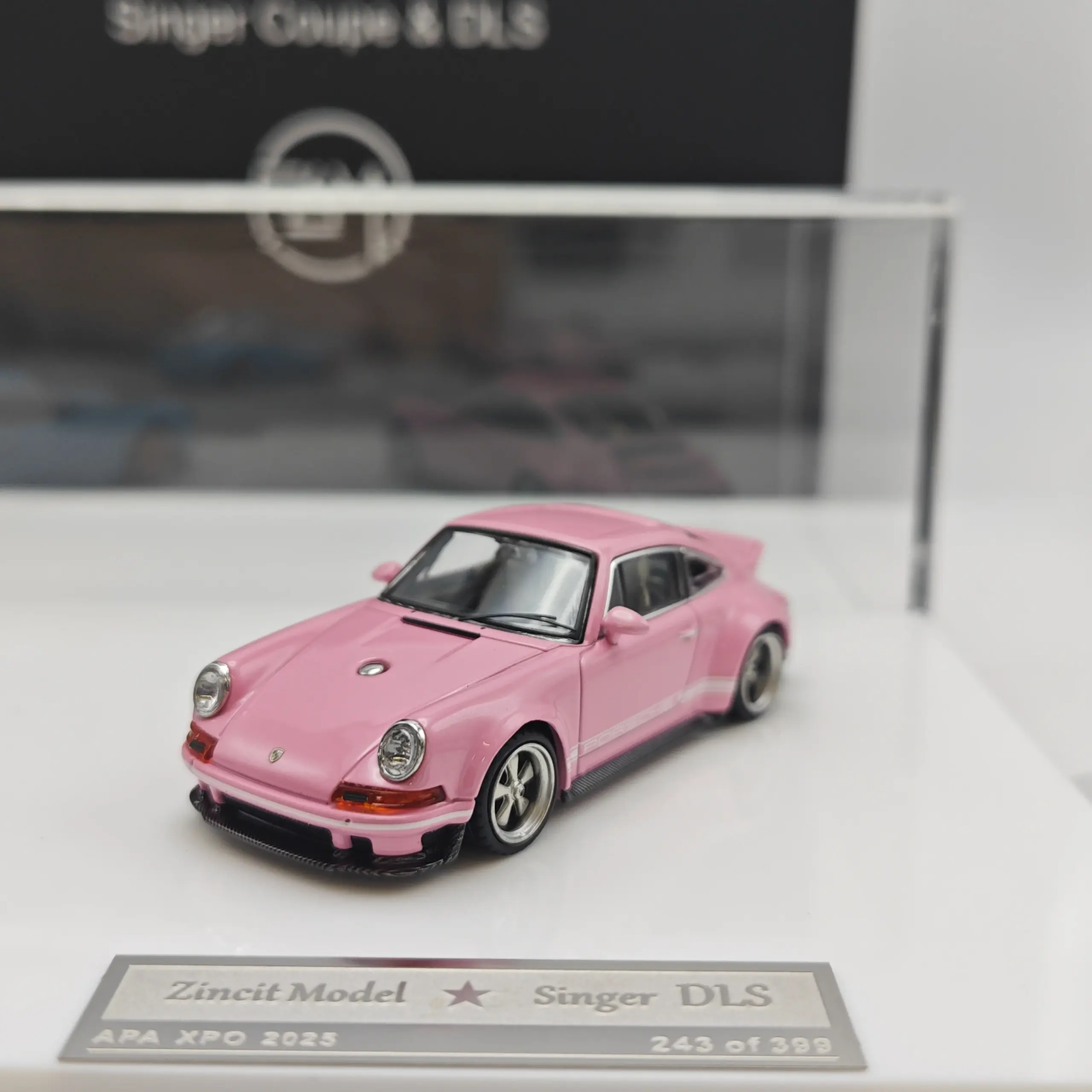 Takara Tomy Singer DLS 1:64 Scale Die-Cast Model 4 Takara Tomy Singer DLS 1:64 Scale Die-Cast Model - Image 4