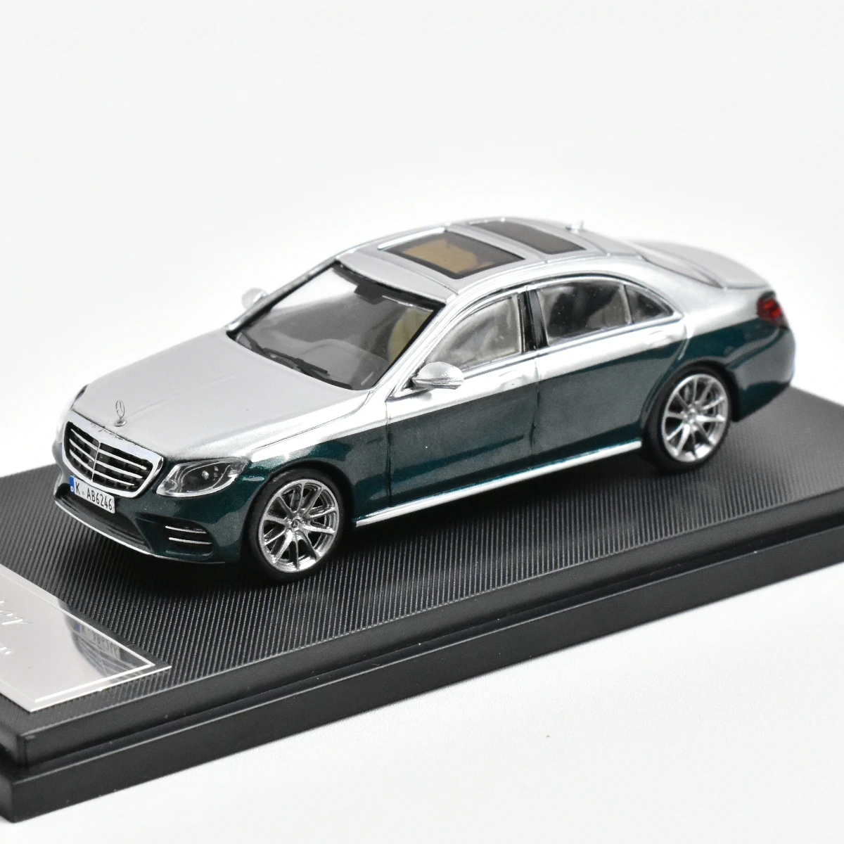 Mercedes-Benz S-Class W222 Diecast Model 1:64 Scale 1 Mercedes-Benz S-Class W222 Diecast Model 1:64 Scale