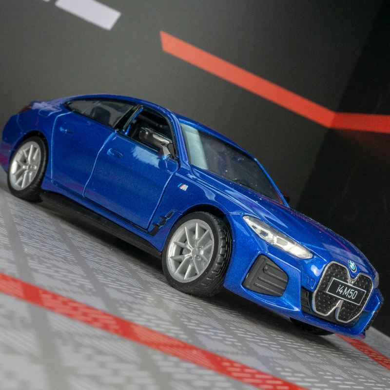 BMW i4 M50 Diecast Model 1:34 Scale in Blue 7 BMW i4 M50 Diecast Model 1:34 Scale in Blue - Image 7