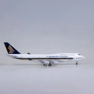 Singapore Airlines Boeing 747 Model 47cm with LED Options 9 Sd162eb4d73ab430ab59f970477ac72a2j