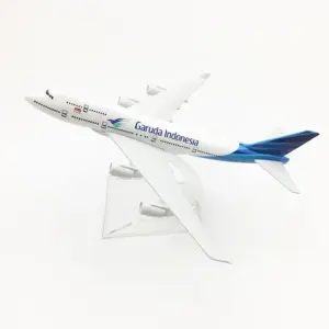 Garuda Indonesia Boeing 747 Diecast Model 1:400 9 Sd16e7e51b7a74e40ae0b4eddf3fddd13D