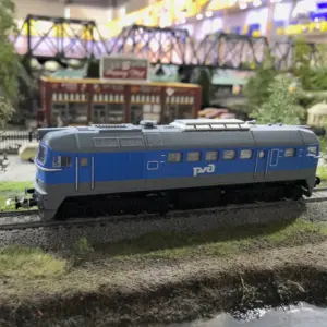Vibrant Russian M62 HO Scale Diesel Locomotive 11 Sd2025c0ee5cf4ec78c6df7594159da53J