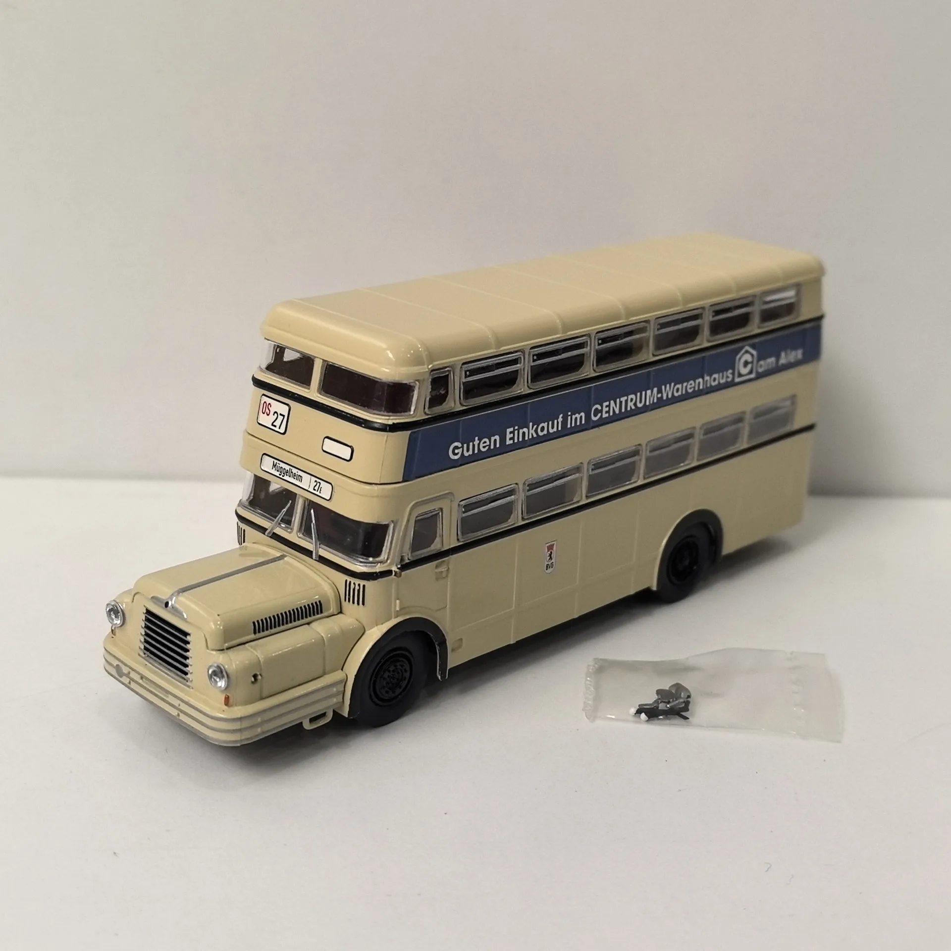 Vintage IFA DO 56 Bus Model 1:87 Scale 3 Vintage IFA DO 56 Bus Model 1:87 Scale - Image 3
